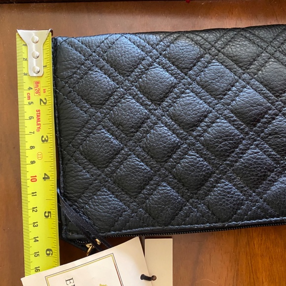 NWT Black Clutch Wristlet Emma Fox Leatherware - Picture 3 of 4